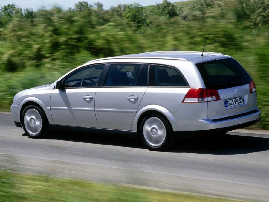  Opel Vectra Combi 2002 года  (фото 20 из 28)
